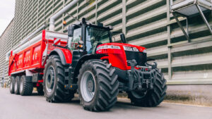 Трактор Massey Ferguson 8740S для высокопроизводительных сельскохозяйственных работ