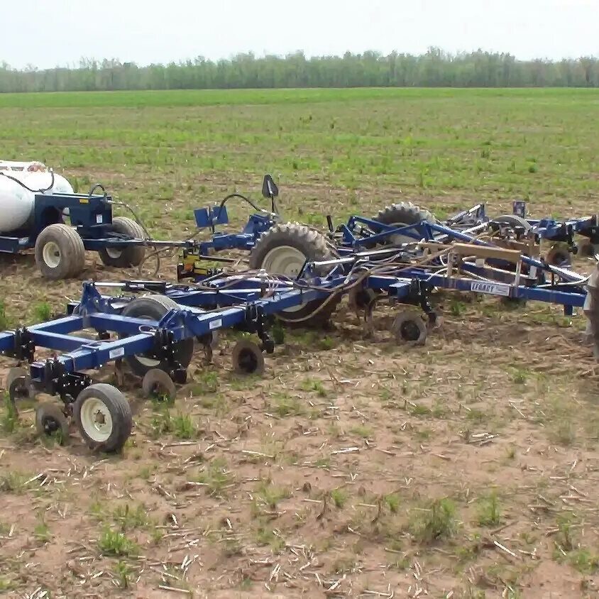 Универсальный агрегат Blue-Jet Legacy для внесения удобрений