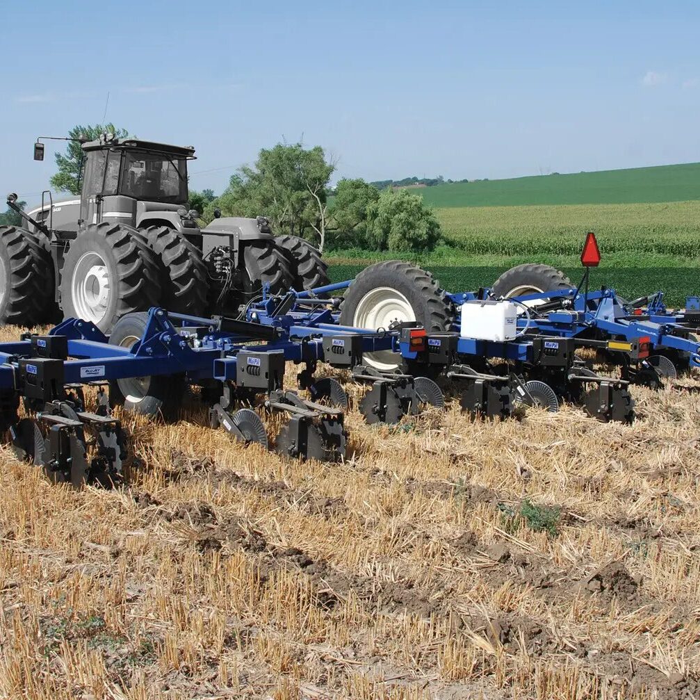 Универсальный агрегат Blue-Jet Legacy для внесения удобрений